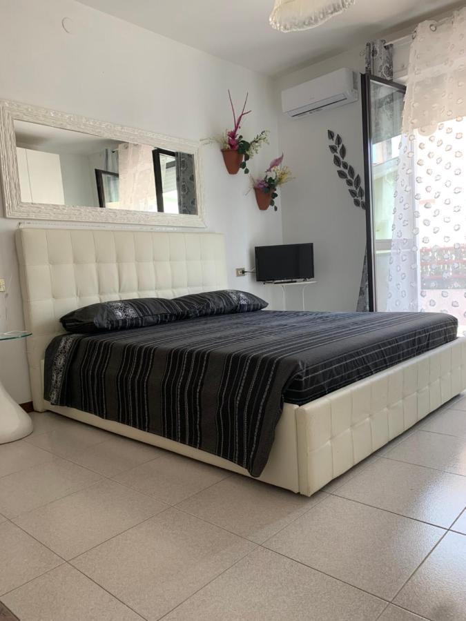 Sonno E Sogni Bed & Breakfast มอนเตซิลวาโน ภายนอก รูปภาพ