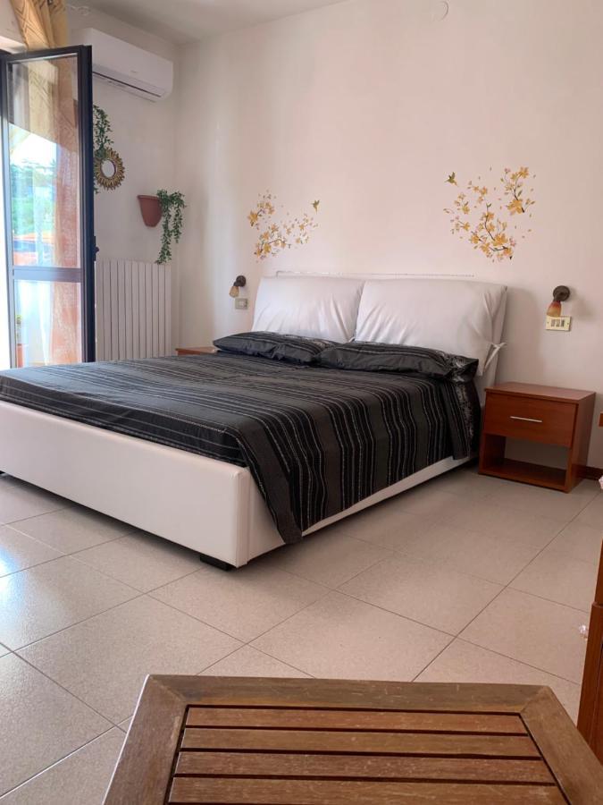 Sonno E Sogni Bed & Breakfast มอนเตซิลวาโน ภายนอก รูปภาพ